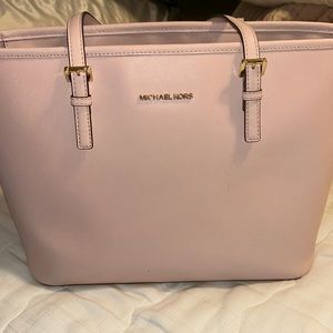 Pink tote bag. Used once and in great condition!